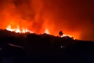 Stovky hasičů bojují s požáry v Chorvatsku. Hoří 12 kilometrů od Dubrovníku - Novinky